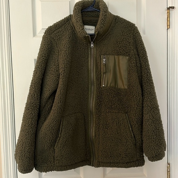 Abercrombie & Fitch Jackets & Blazers - Abercrombie & Fitch Olive Sherpa Teddy Jacket